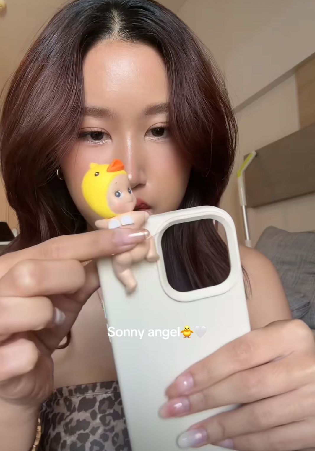 Sau Labubu, lại xếp hàng trắng đêm săn Sonny Angel- Ảnh 3.