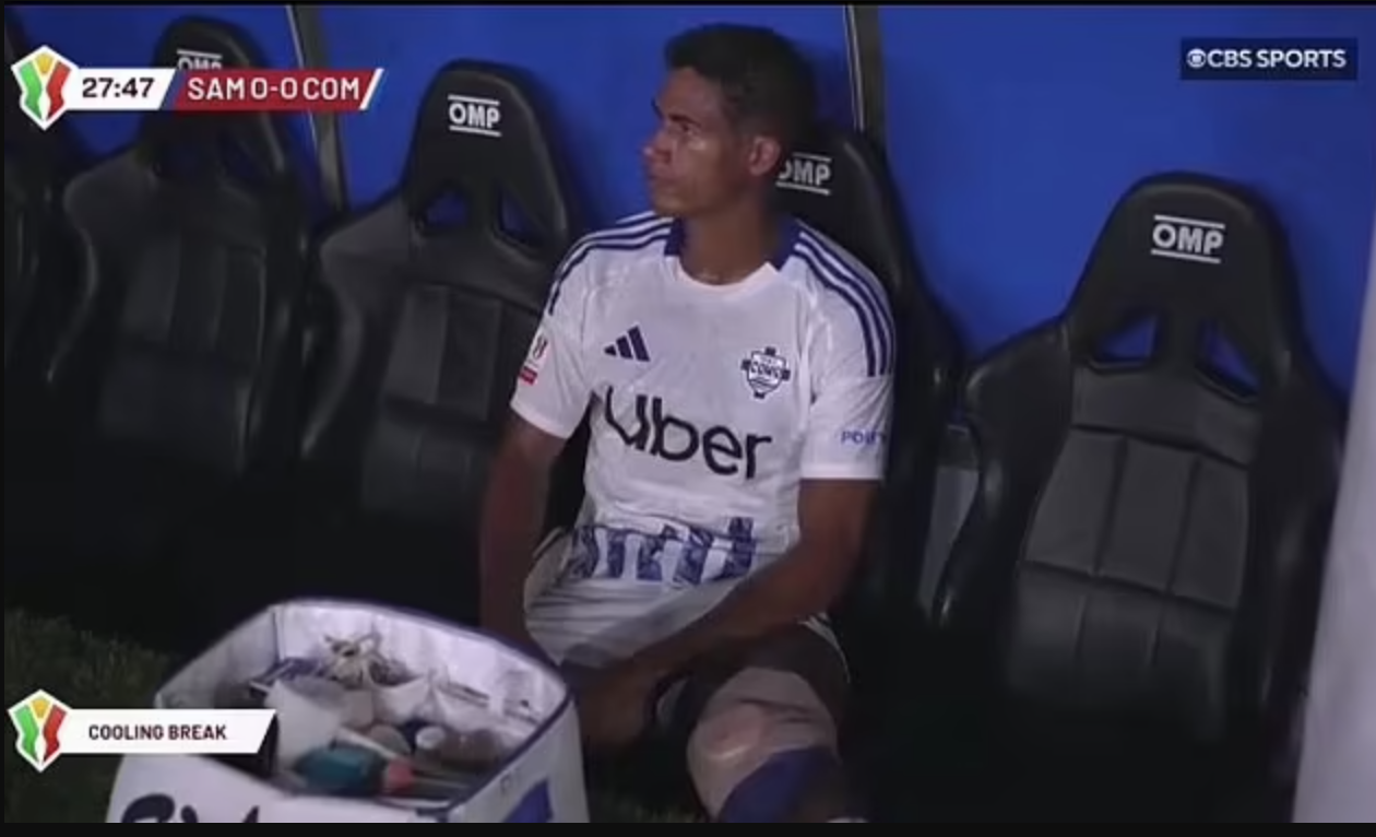 Trung vệ Raphael Varane cân nhắc treo giày vĩnh viễn- Ảnh 6.