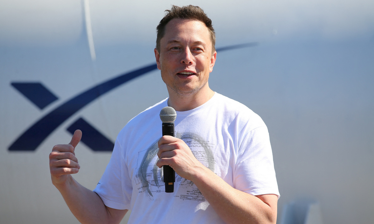 Elon Musk tại sự kiện của SpaceX hồi năm 2022. Ảnh: Reuters