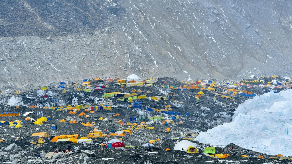 'Vùng chết chóc' trên đỉnh Everest- Ảnh 3.