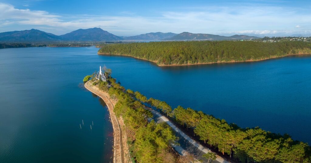 Biển Hồ- Pleiku - Tây Nguyên